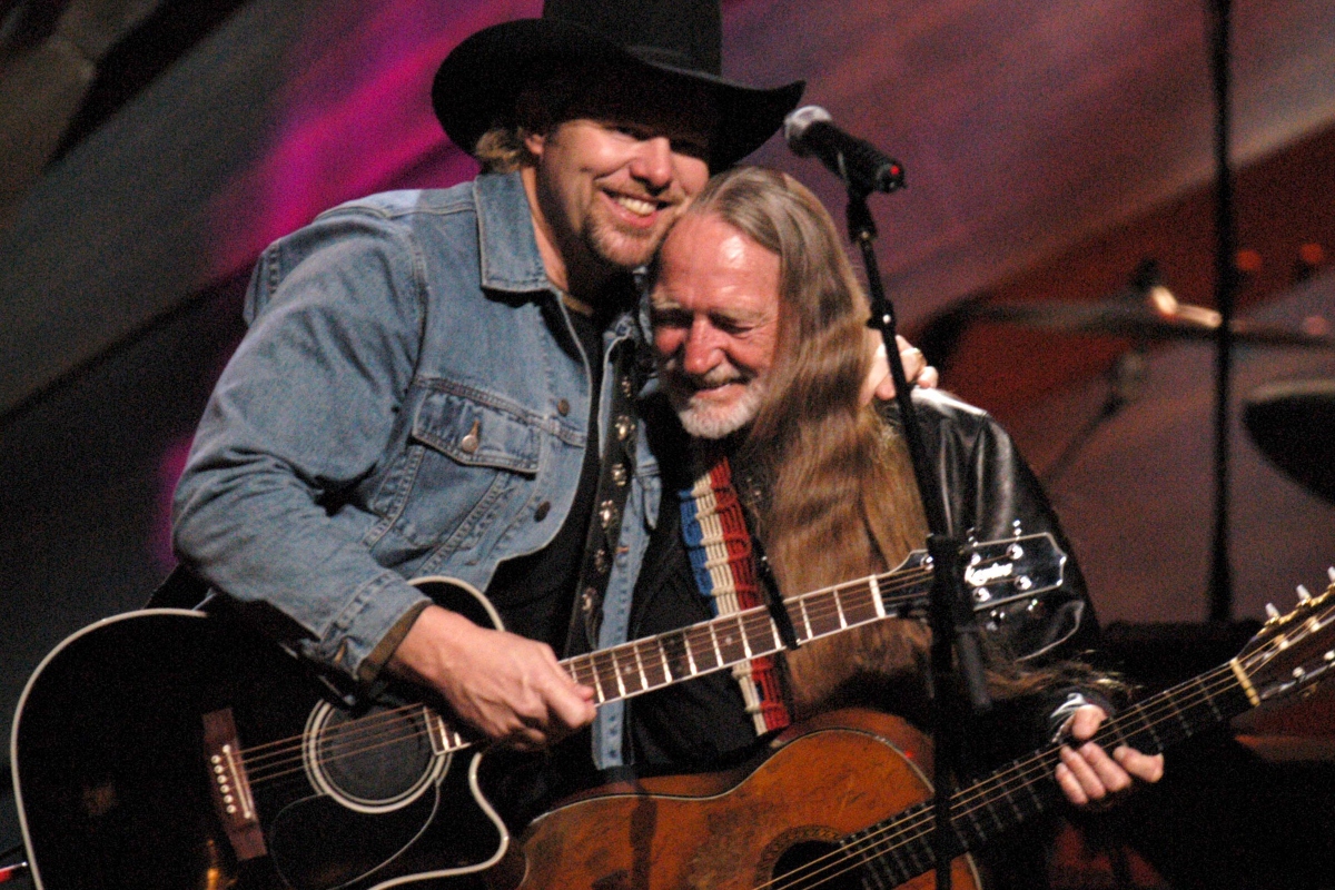 Toby Keith's First Time Smoking With Willie Nelson Was Hilarious