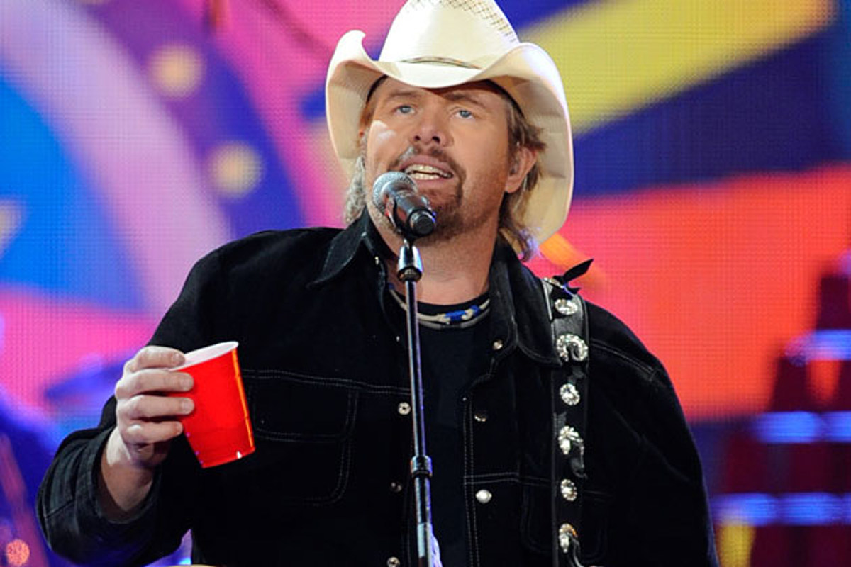 Toby Keith 'Red Solo Cup' [VIDEO]