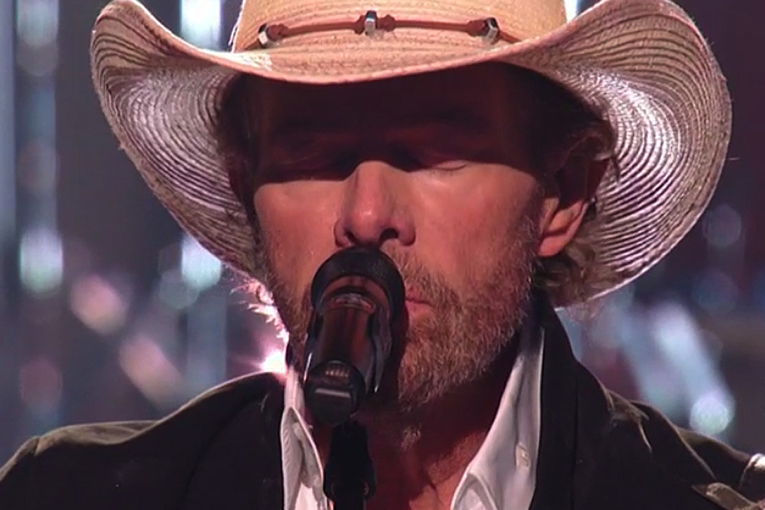 Toby Keith's 'Don't Let the Old Man In' Tops iTunes Chart