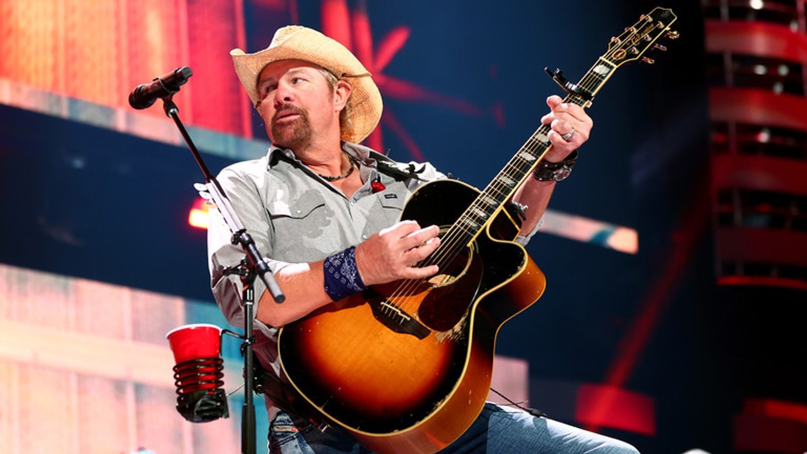 Country music star Toby Keith passes away at 62 after battling stomach cancer