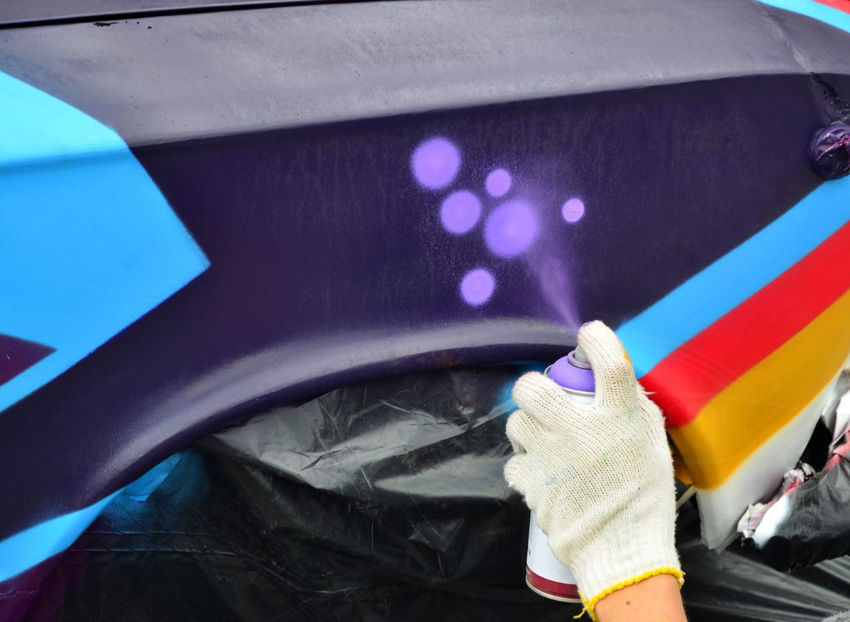 Pros and Cons of Painting a Car with Spray Cans 1